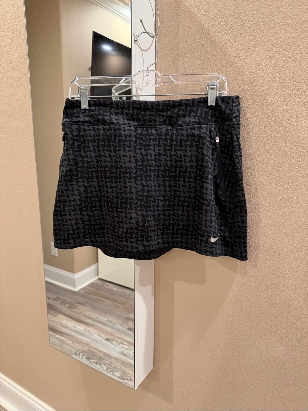 Nike Black Houndstooth Performance Skort